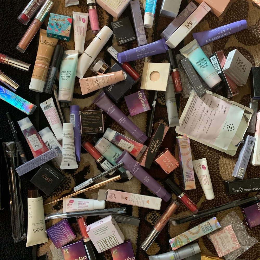 94 PIECE IPSY BEAUTY/MAKEUP BUNDLE